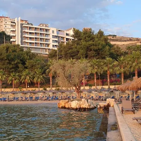 Lägenhet Beachfront Terrace Sarandë