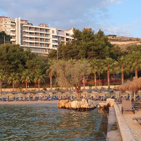 Apartment Beachfront Terrace Sarande